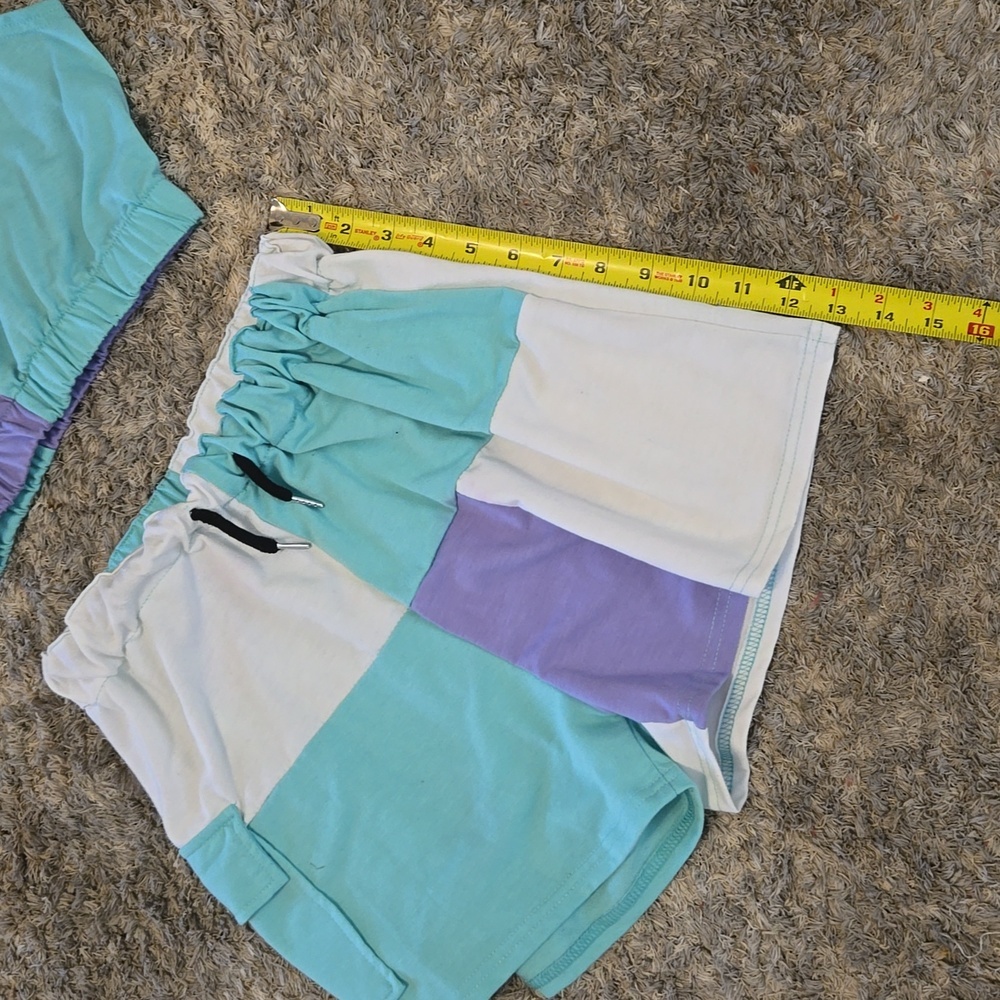 SHEIN 2 PC Matching Crop Top and Shorts Set - Picture 7 of 8
